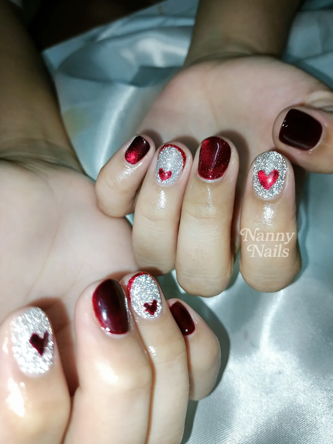 แดง เงิน กลิตเตอร์ เพ้นท์ลาย ลายเล็บมือ แดง เงิน รหัส A10 ร้านทำเล็บนครพนม Nanny Nails