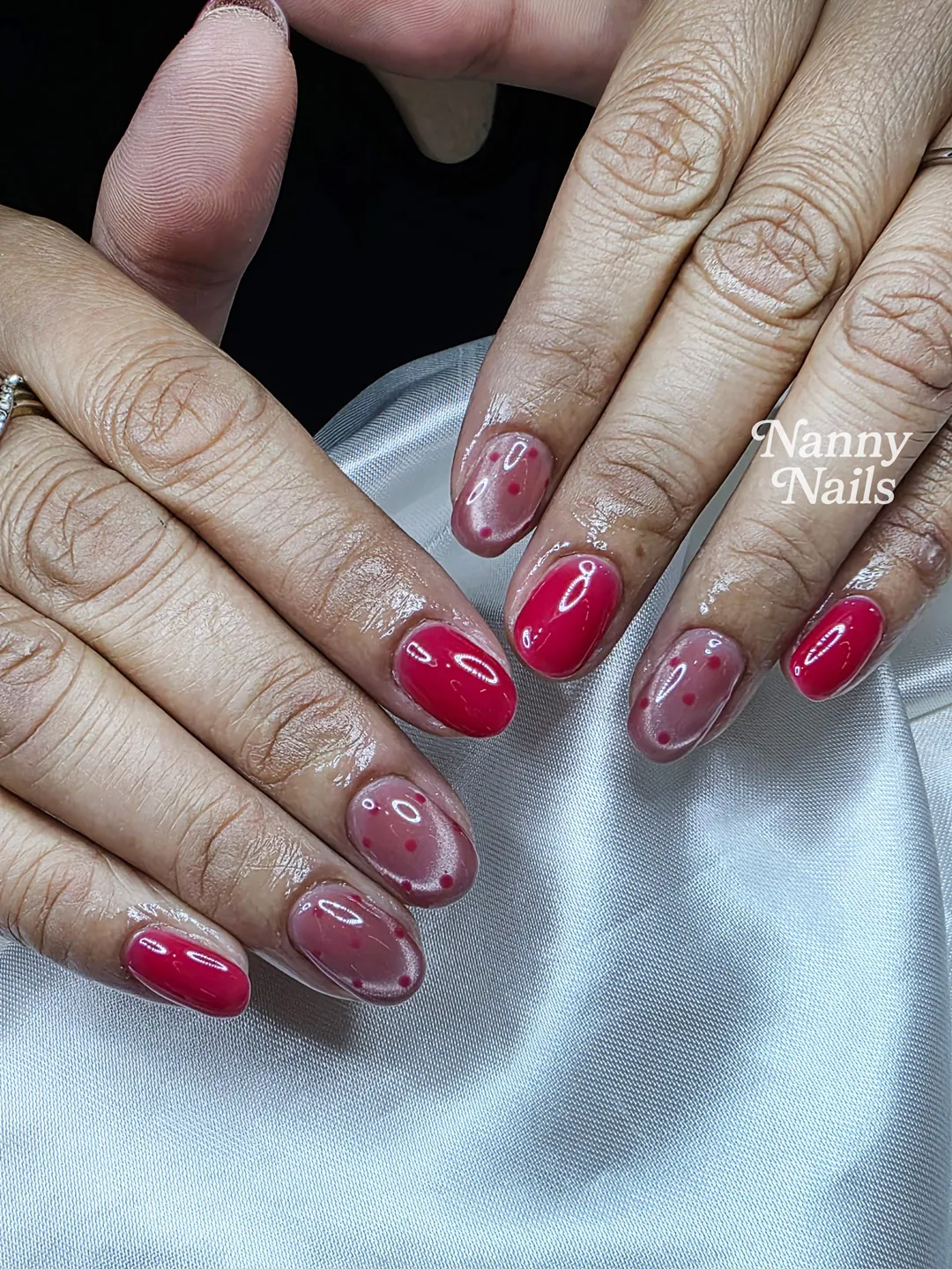 แดงลายโพก้าดอท ดูดีทุกมุม ลายเล็บมือ แดง นู้ด รหัส A222 ร้านทำเล็บนครพนม Nanny Nails
