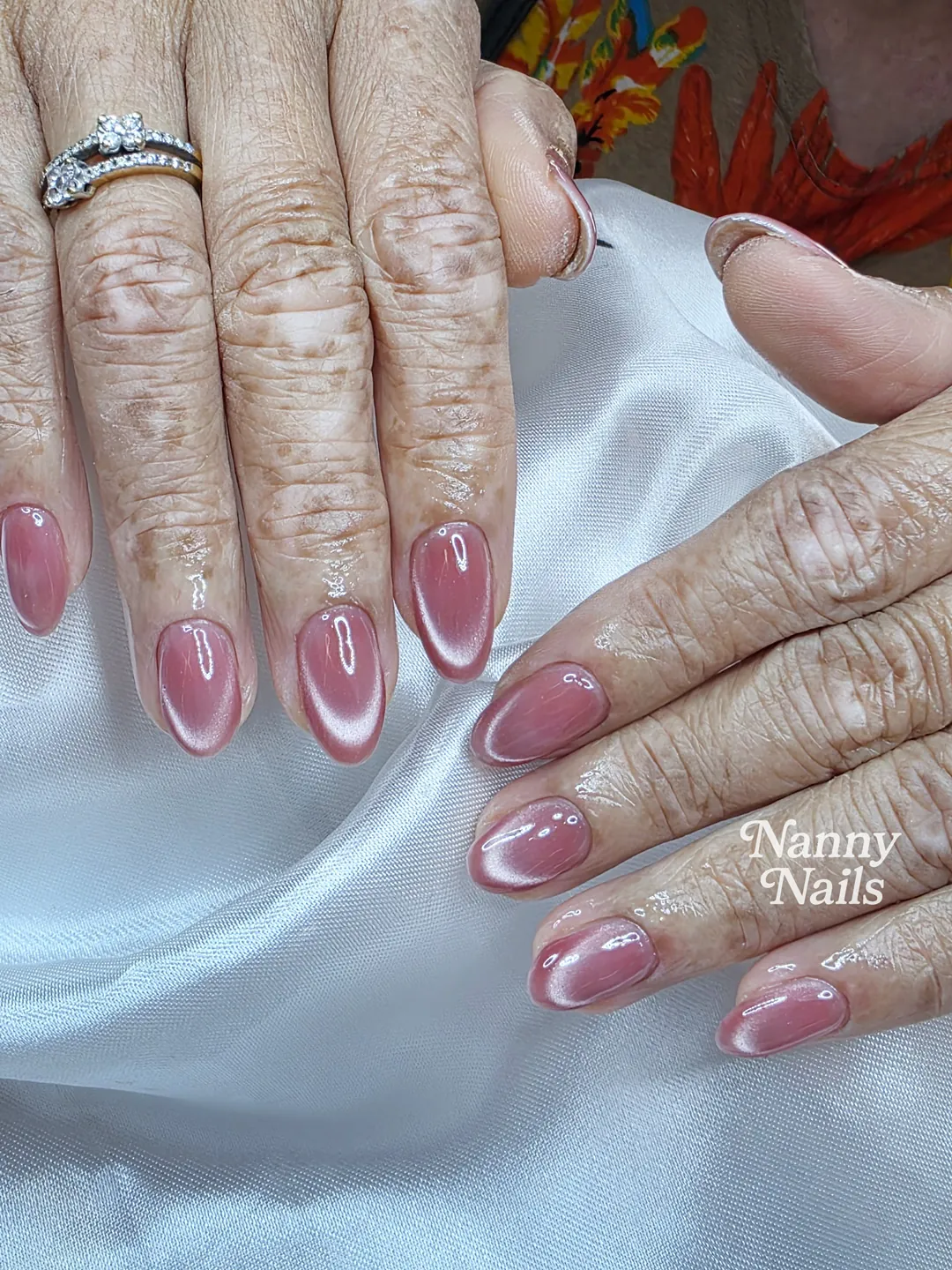 Rose Aura ประกายชมพูนุ่มหวาน งามทุกวัย สวยทุกมือ ลายเล็บมือ ชมพู นู้ด รหัส A229 ร้านทำเล็บนครพนม Nanny Nails