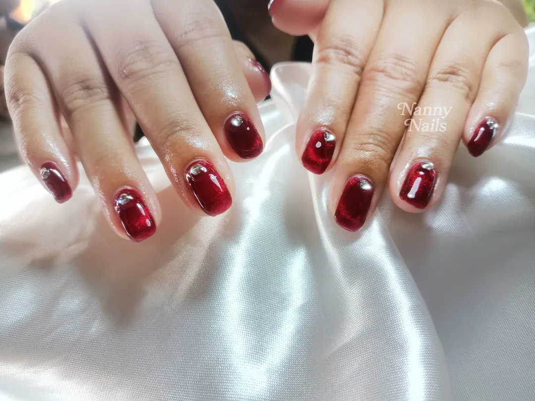 Red solid colour nails — nail design A28 at Nanny Nails, nail salon in Nakhon Phanom Thailand