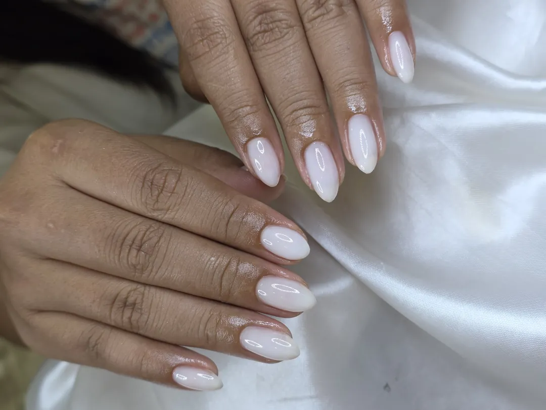 Nude & White ombré nails — nail design A332 at Nanny Nails, nail salon in Nakhon Phanom Thailand