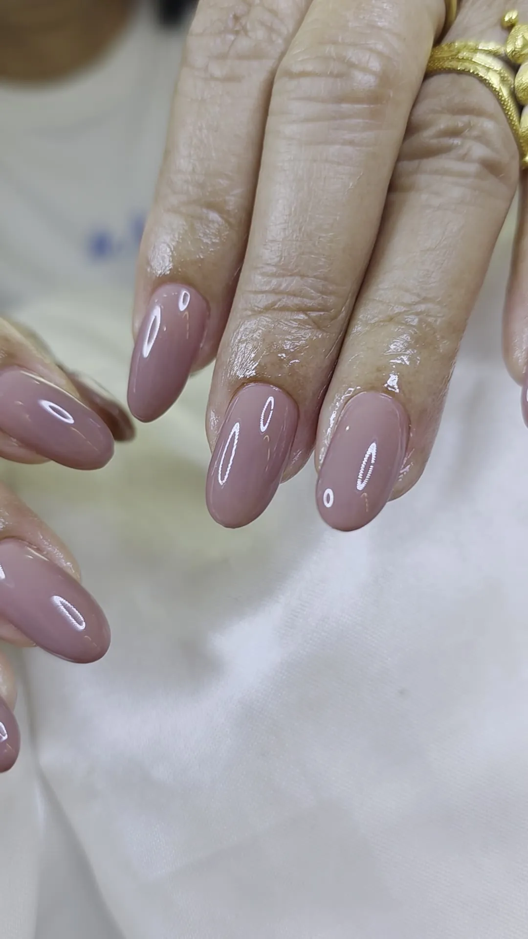 Nude Mauve Almond + High Gloss เรียบหรูสไตล์เกาหลี 💅🤎 ลายเล็บมือ นู้ด รหัส A378 ร้านทำเล็บนครพนม Nanny Nails