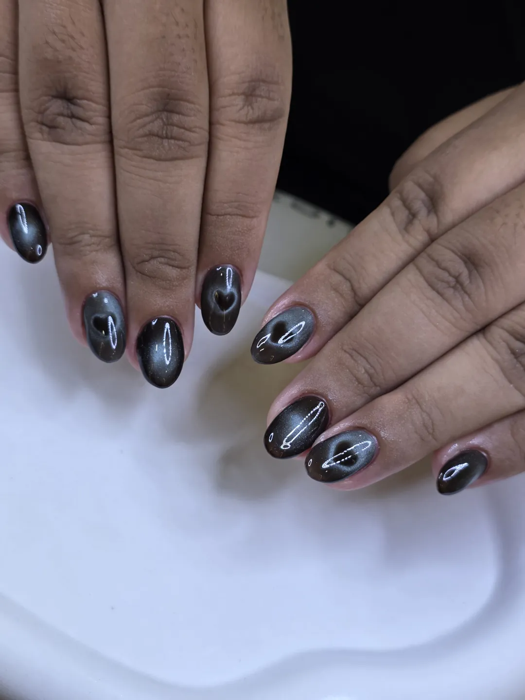 Grey & Black cat eye, hand-painted nails — nail design A479 at Nanny Nails, nail salon in Nakhon Phanom Thailand