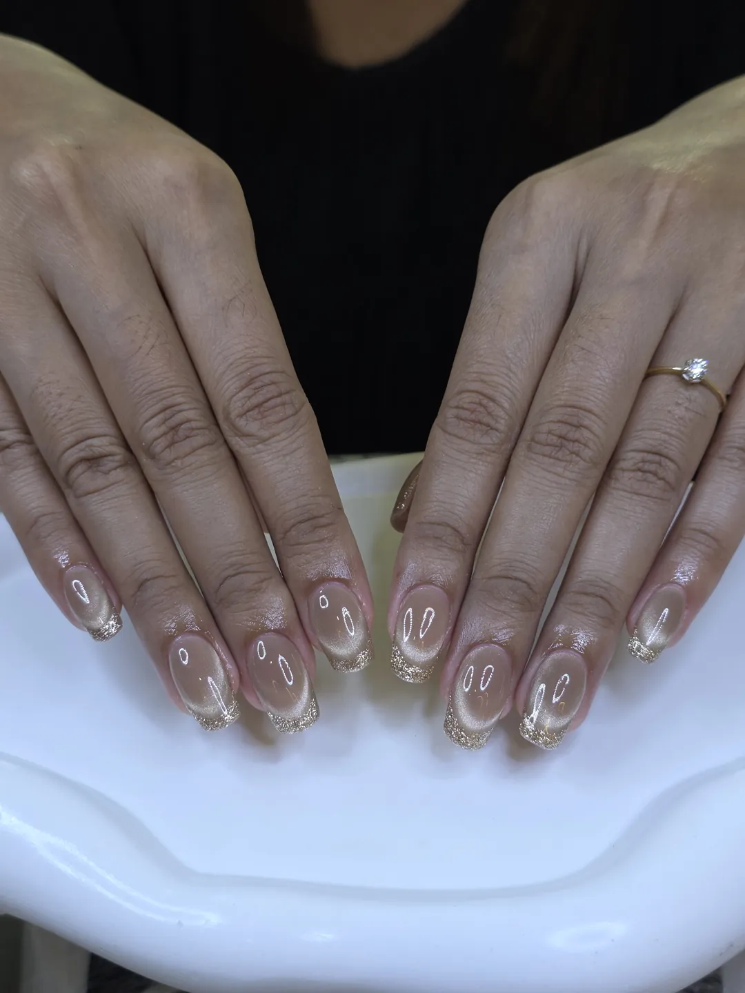 นู้ด ลูกแก้ว + ปลาย French กลิตเตอร์ทอง ✨ ลายเล็บมือ นู้ด ทอง ขาว รหัส A487 ร้านทำเล็บนครพนม Nanny Nails