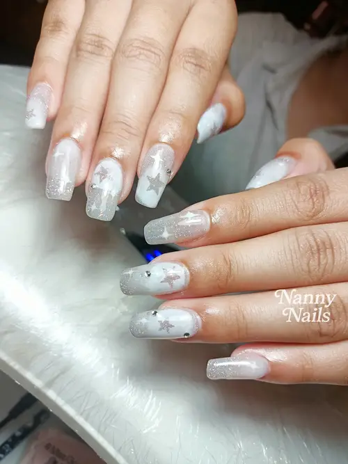 White & Grey glitter, hand-painted, rhinestones nails photo 2, code A105, Nanny Nails Nakhon Phanom