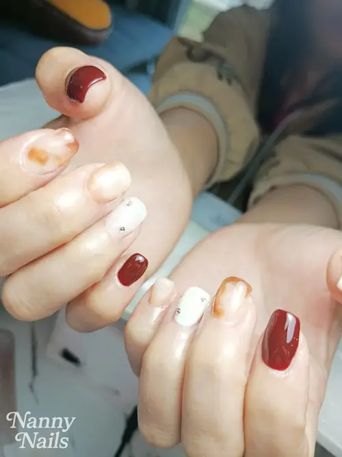 Brown, White & Nude hand-painted, rhinestones nails photo 3, code A191, Nanny Nails Nakhon Phanom