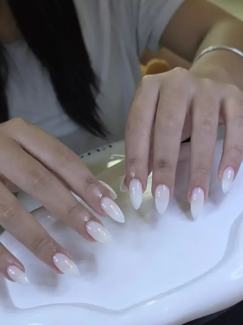 Nude & White ombré nails — nail design A500 at Nanny Nails, nail salon in Nakhon Phanom Thailand