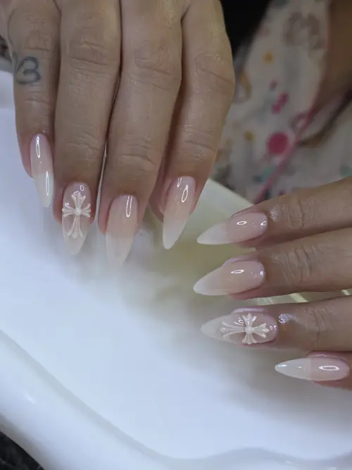Nude & White ombré, hand-painted, 3d sculpted nails — nail design A508 at Nanny Nails, nail salon in Nakhon Phanom Thailand