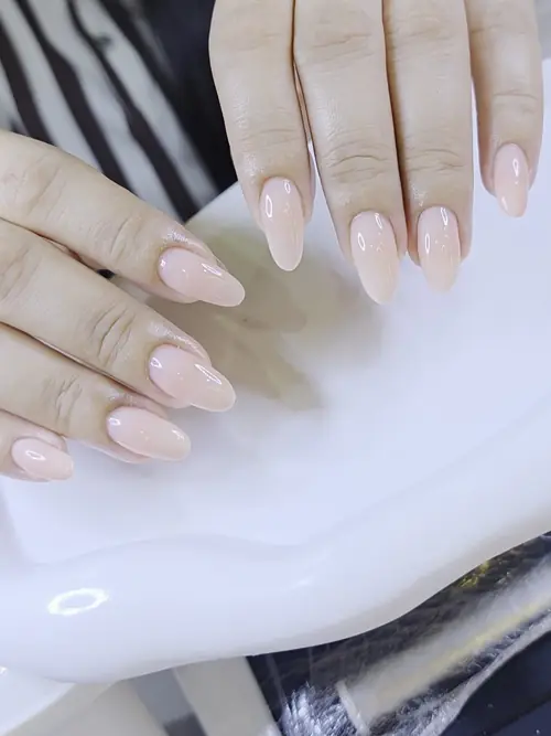 Nude solid colour nails — nail design A542 at Nanny Nails, nail salon in Nakhon Phanom Thailand
