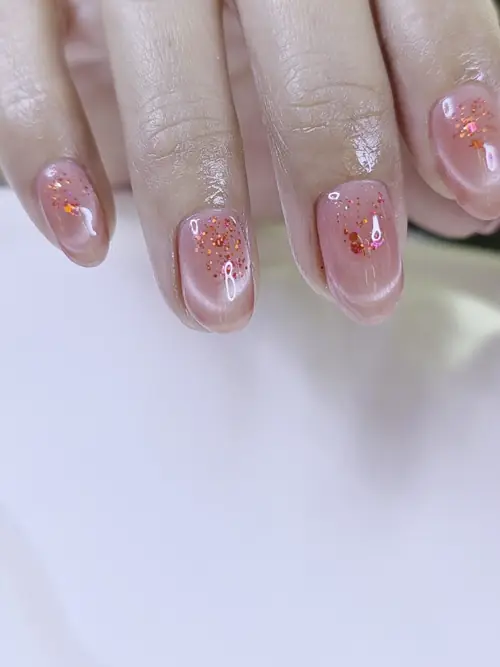 Nude & Peach glitter, hand-painted nails — nail design A543 at Nanny Nails, nail salon in Nakhon Phanom Thailand