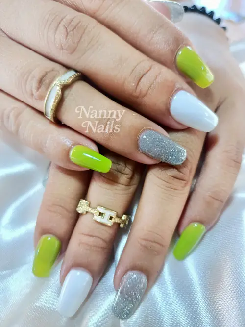 Fresh Trio Nails - เล็บ 3 โทนสุดชิค รหัส A9